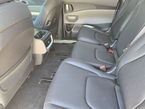 New 2026 Kia Carnival EX FWD image 21