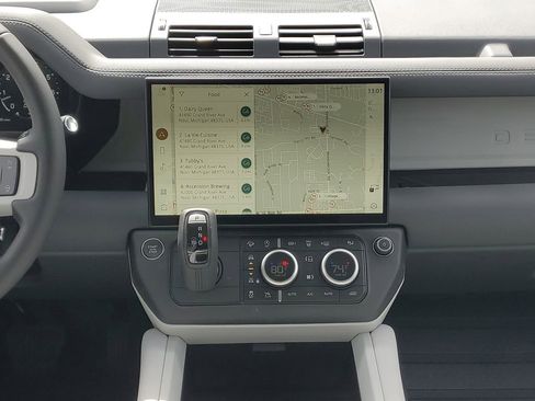 New 2026 Land Rover Defender 130 X-Dynamic SE AWD/4WD image 28