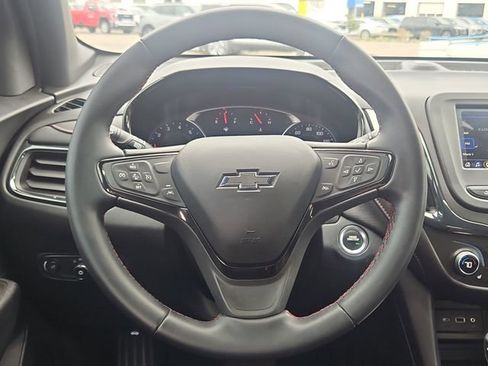 Used 2023 Chevrolet Equinox RS FWD image 14