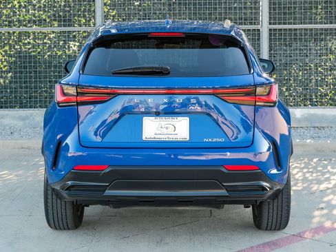 Used 2023 Lexus NX 250 FWD w/ Premium Package image 9