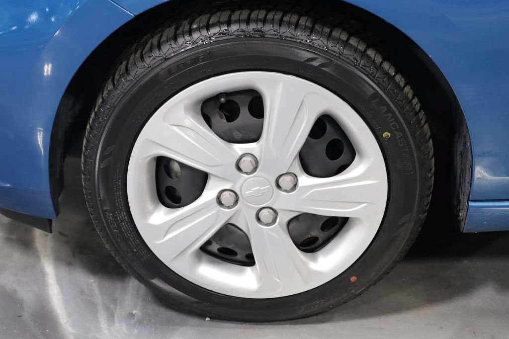 Used 2020 Chevrolet Spark LS FWD image 28
