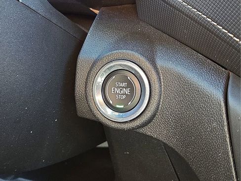 Used 2023 Chevrolet TrailBlazer ACTIV w/ Driver Confidence Package image 32