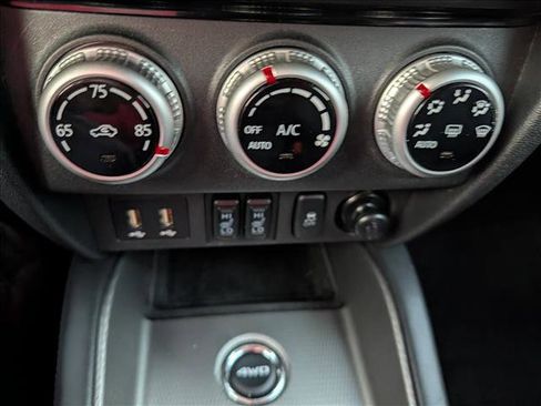 Used 2024 Mitsubishi Outlander Sport SE image 31