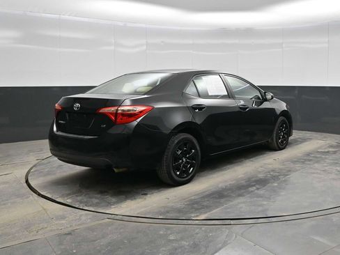 Used 2019 Toyota Corolla LE image 7