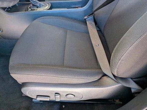 Used 2025 Hyundai Kona SEL FWD image 14