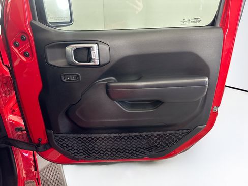 Used 2021 Jeep Wrangler Sport AWD/4WD image 27