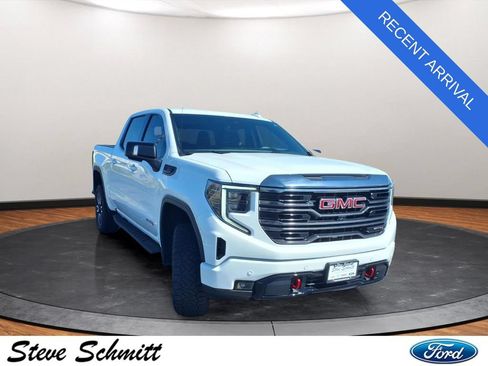 Used 2024 GMC Sierra 1500 AT4 w/ Technology Package AWD/4WD image 28