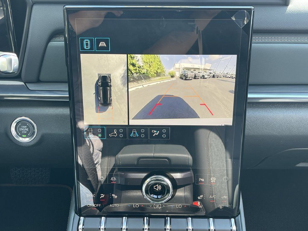 New 2027 GMC Terrain AT4 w/ Technology Package II AWD/4WD image 15