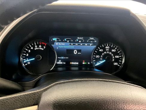 Certified 2019 Ford F150 Lariat w/ Equipment Group 502A Luxury image 17