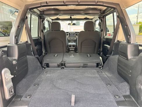 Used 2021 Jeep Wrangler Unlimited Sport AWD/4WD image 7