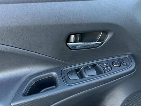 New 2025 Nissan Versa SV image 11