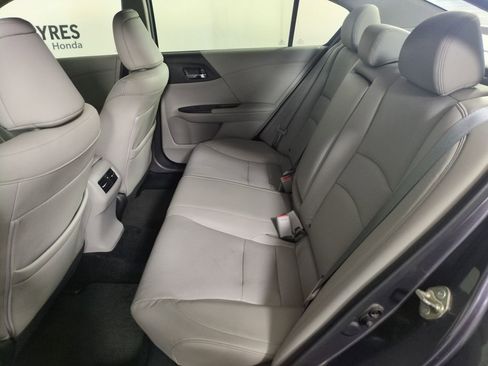 Used 2015 Honda Accord Touring image 24