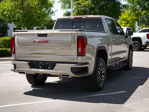 Used 2023 GMC Sierra 1500 AT4 w/ AT4 Premium Package AWD/4WD image 10