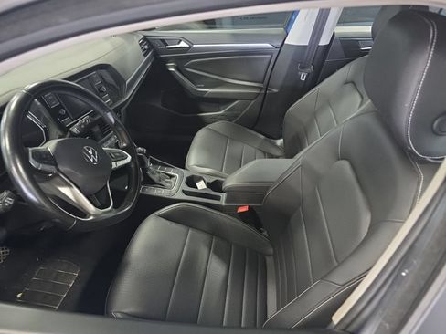 Used 2024 Volkswagen Jetta SE FWD image 5