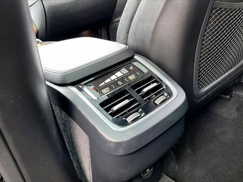 Certified 2023 Volvo XC90 B6 Plus image 10