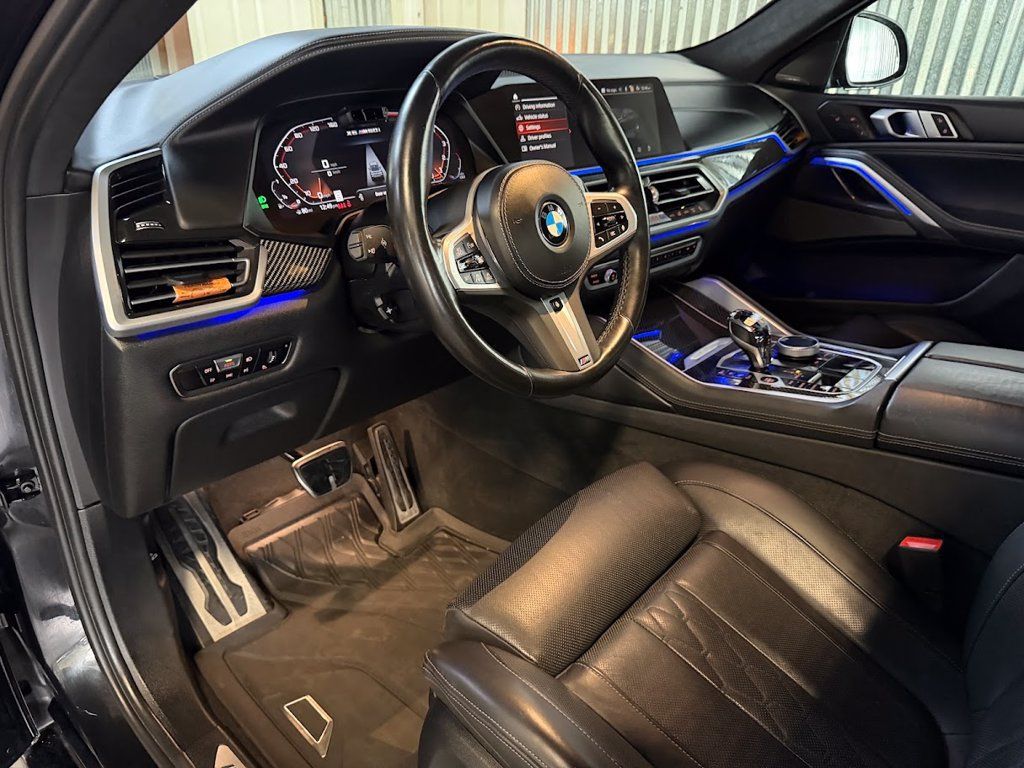 Used 2022 BMW X6 M50i AWD/4WD image 8