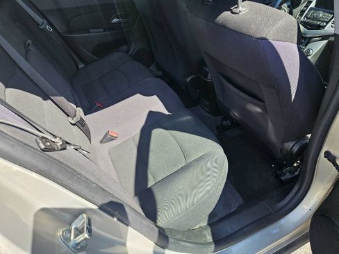 Used 2012 Chevrolet Cruze LT FWD image 15