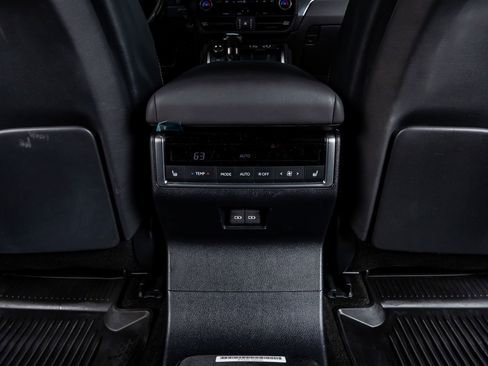 Used 2024 Lexus GX 550 550 Luxury+ w/ Accessory Package (Z1) image 33