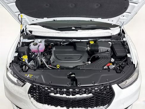 New 2026 Chrysler Pacifica Select w/ S Appearance Package FWD image 27