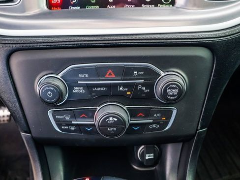 Used 2019 Dodge Charger Scat Pack w/ Dynamics Package RWD image 19