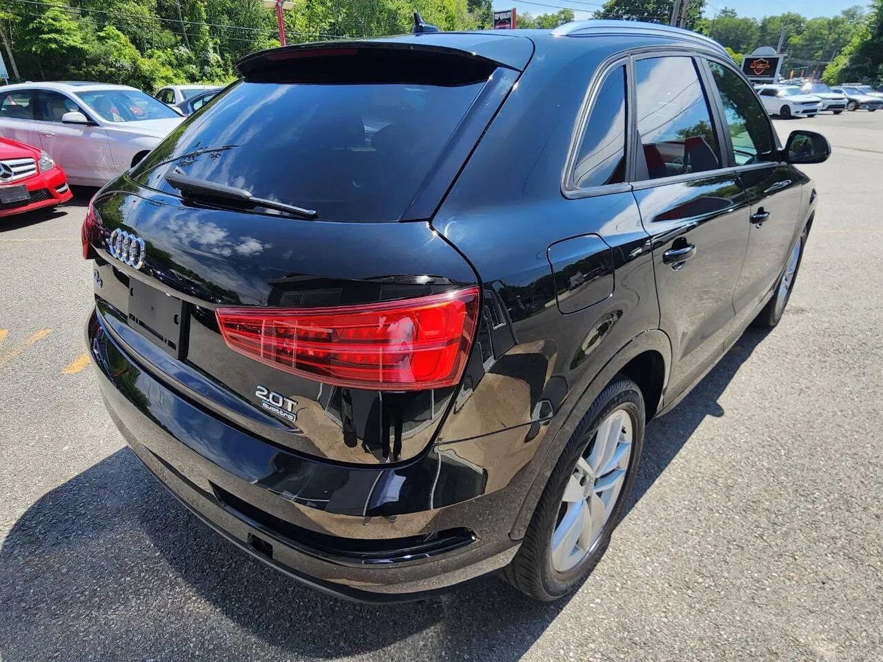 Used 2017 Audi Q3 2.0T Premium w/ Convenience Package AWD/4WD image 5