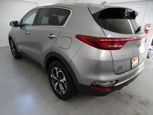 Used 2022 Kia Sportage LX image 16