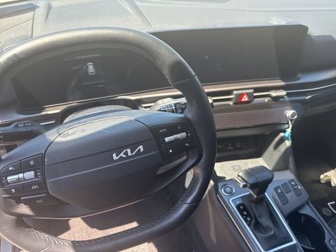 Certified 2026 Kia Sportage EX FWD image 11