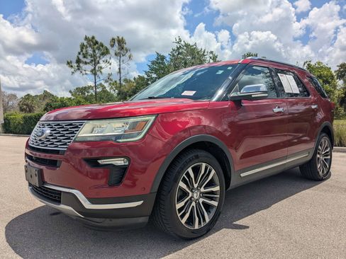 Used 2018 Ford Explorer Platinum AWD/4WD image 8