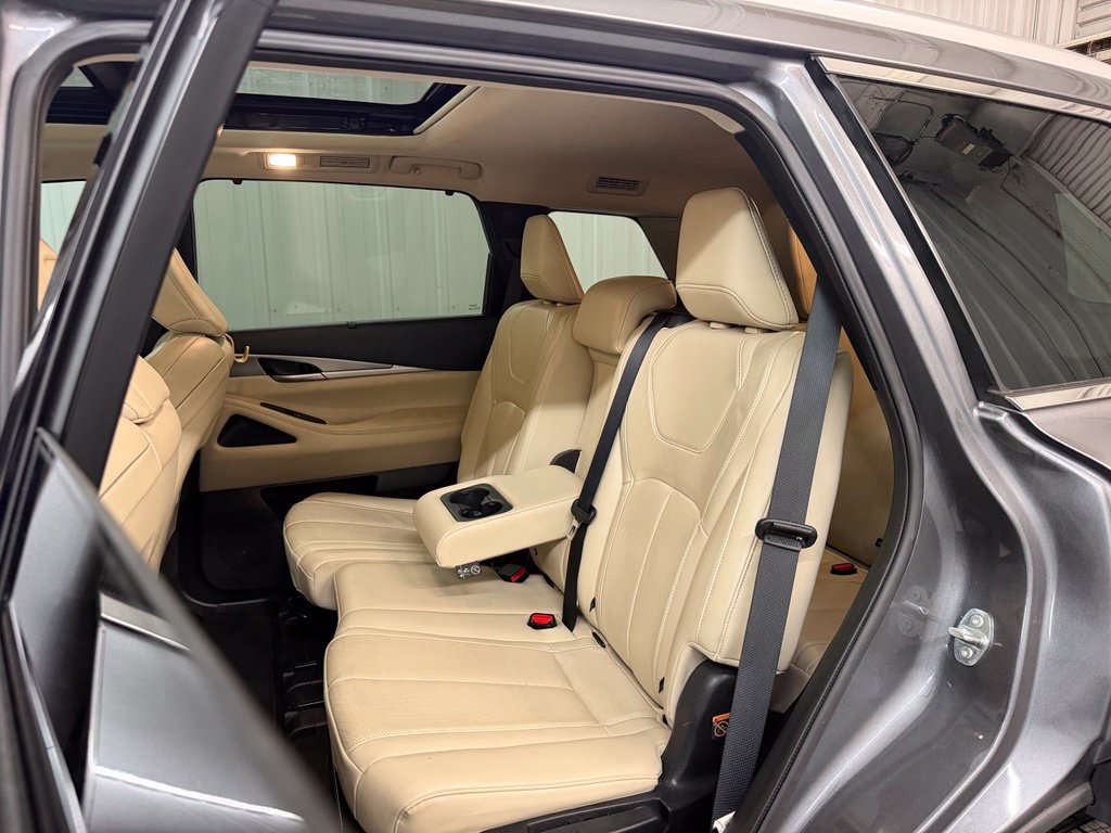 Certified 2024 INFINITI QX60 Luxe w/ Cargo Package FWD image 36
