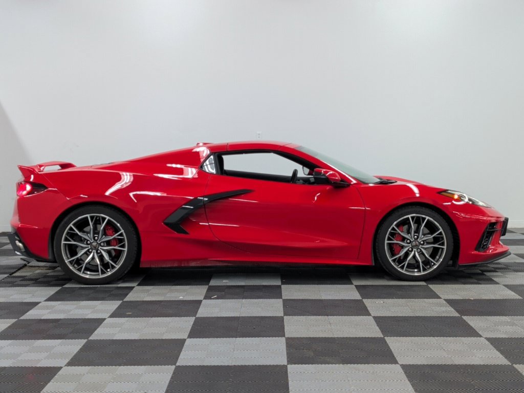 Used 2024 Chevrolet Corvette Stingray Preferred Conv w/ Z51 Performance Package RWD image 4