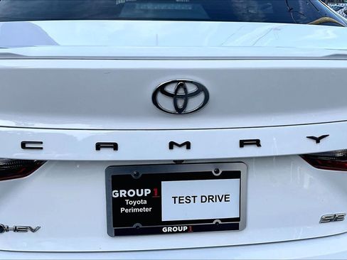Certified 2025 Toyota Camry SE FWD image 31