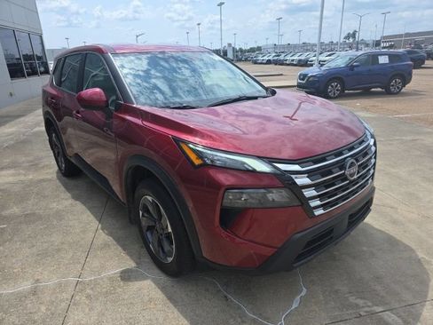 Used 2026 Nissan Rogue SV FWD image 10