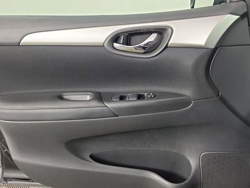 Used 2019 Nissan Sentra S FWD image 34