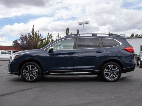 Used 2023 Subaru Ascent Limited w/ Technology Package image 4