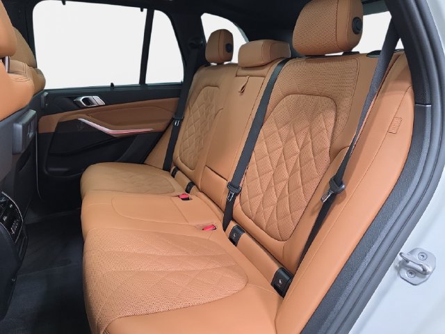 Certified 2023 BMW X5 xDrive45e w/ Executive Package AWD/4WD image 11