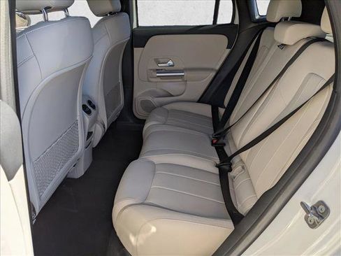 Certified 2025 Mercedes-Benz GLA 250 4MATIC image 20