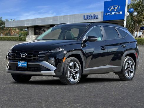 Certified 2025 Hyundai Tucson SEL image 1