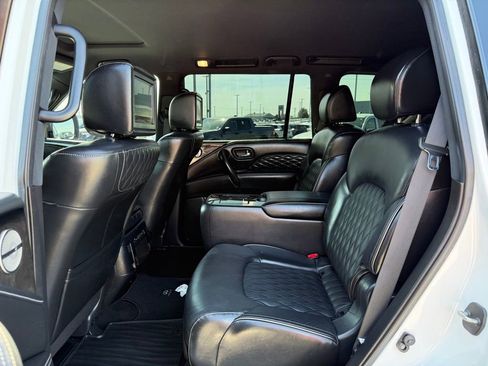 Used 2021 INFINITI QX80 Sensory w/ All-Season Package image 8