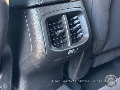 Used 2021 Jeep Cherokee Latitude image 17