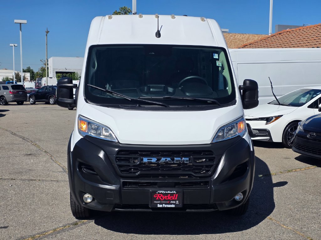 Used 2025 RAM ProMaster 2500 w/ Convenience Group FWD image 2