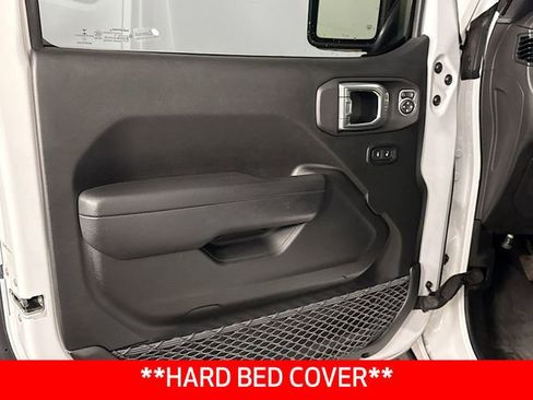 Used 2022 Jeep Gladiator Rubicon w/ Cold Weather Group image 19