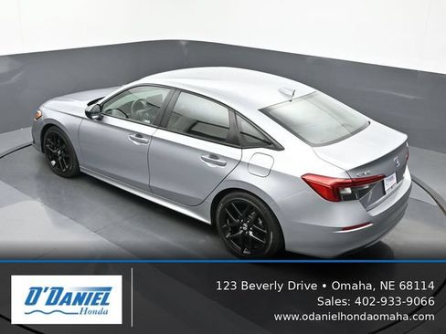 Used 2024 Honda Civic Sport image 15