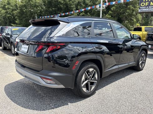 Certified 2025 Hyundai Tucson SEL FWD image 3