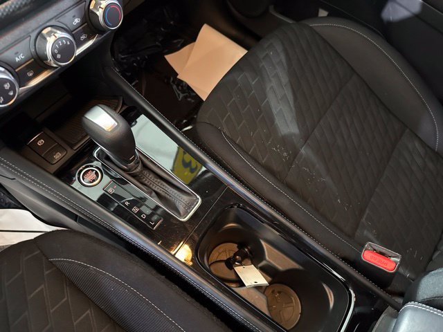 Used 2023 Nissan Kicks SV w/ Interior Electronics Package FWD image 21