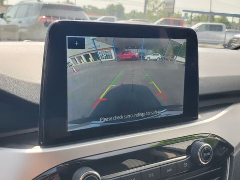 Used 2020 Ford Escape SE FWD image 19