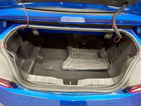 Used 2016 Chevrolet Camaro SS image 27