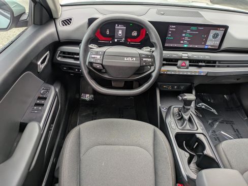 Used 2025 Kia K4 FWD image 15