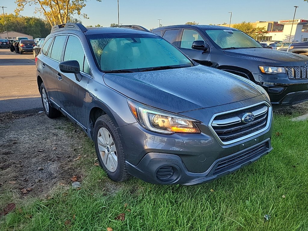 Used 2019 Subaru Outback 2.5i AWD/4WD image 3