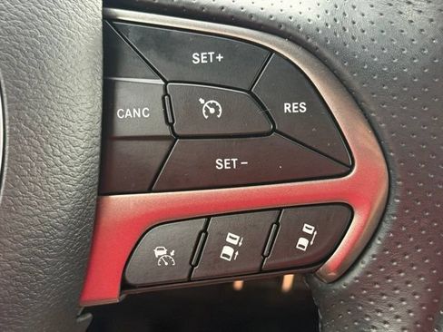 Used 2023 Dodge Durango SXT Launch Edition RWD image 16