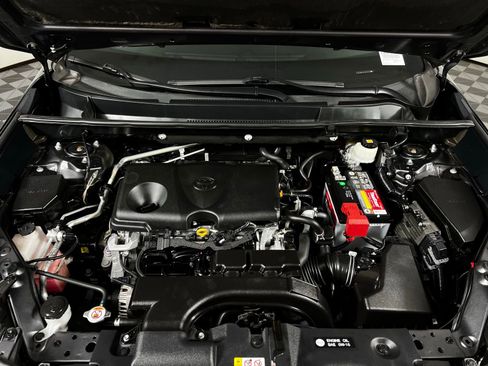 Certified 2020 Toyota RAV4 LE image 9